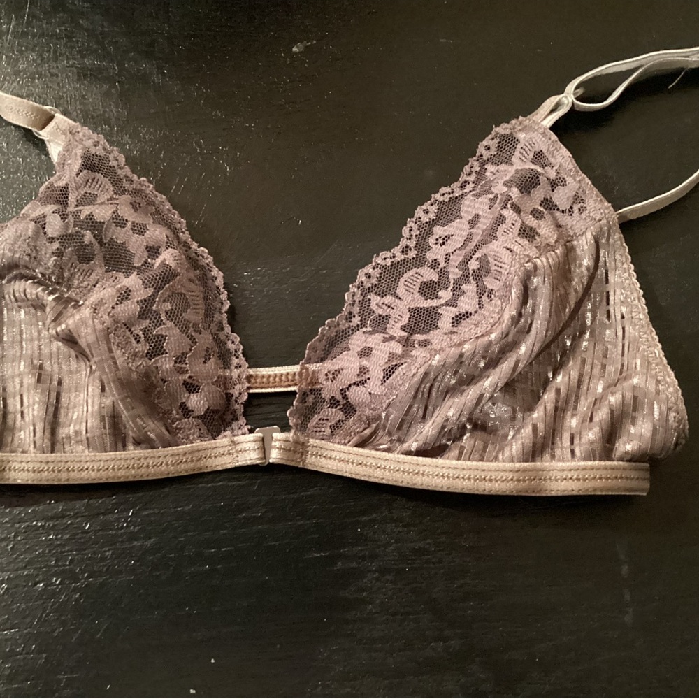 Rare Vintage Sasson Satin & lace Bra